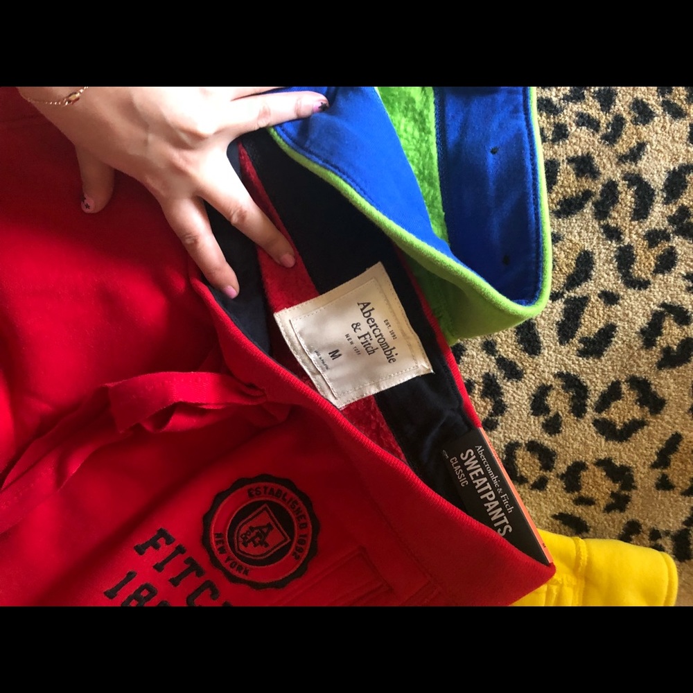 5 pairs of Hollister/ Abercrombie sweat pants - Picture 3 of 5